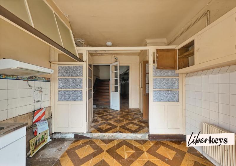 Maison - 257 m² - 7 pièces