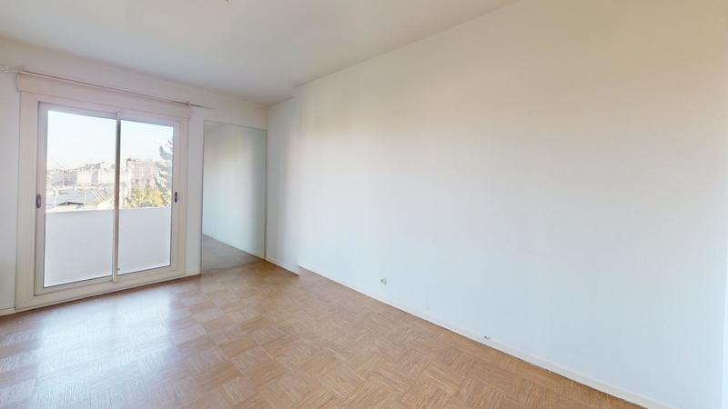 Appartement - 99 m² - 4 pièces