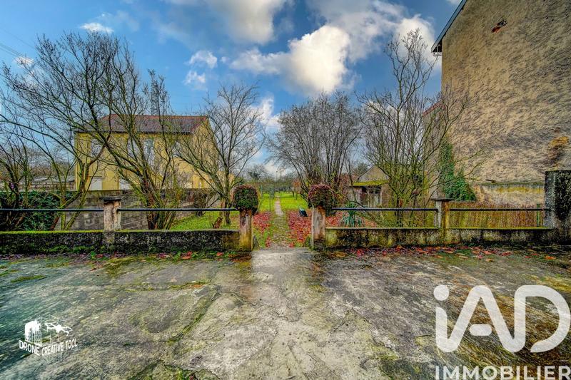 Maison - 180 m² - 8 pièces