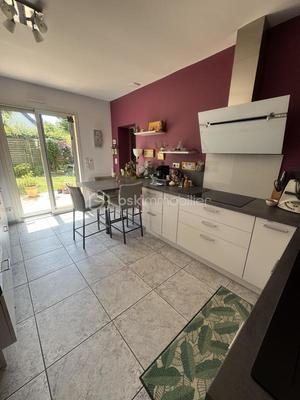 Pavillon - 186 m² - 8 pièces