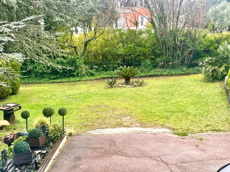 Villa - 174 m² - 6 pièces