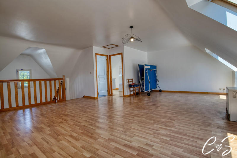 Maison - 146 m² - 5 pièces