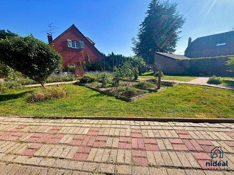 Maison - 230 m² - 7 pièces