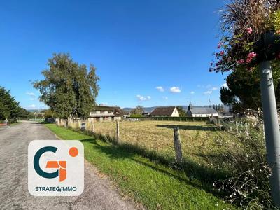 Terrain constructible - 1 038 m²