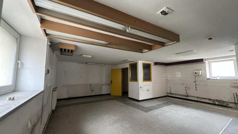 Local commercial - 115 m²