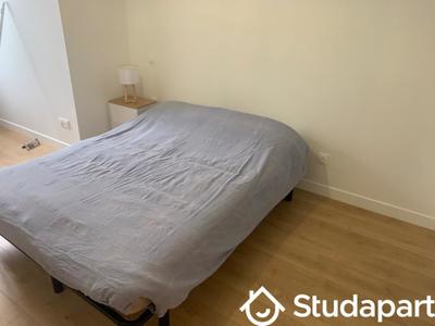 Chambre - 15 m² - 1 pièce