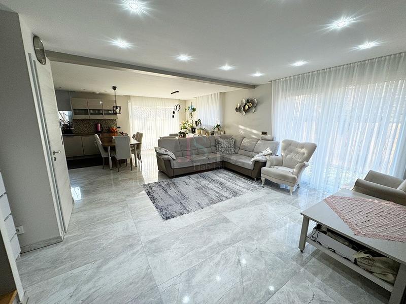 Maison ancienne - 147 m² - 6 pièces