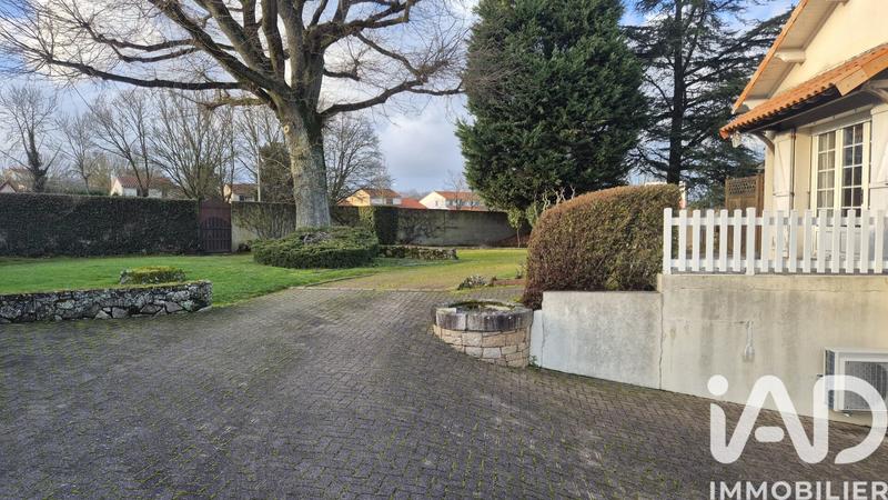 Maison - 99 m² - 5 pièces