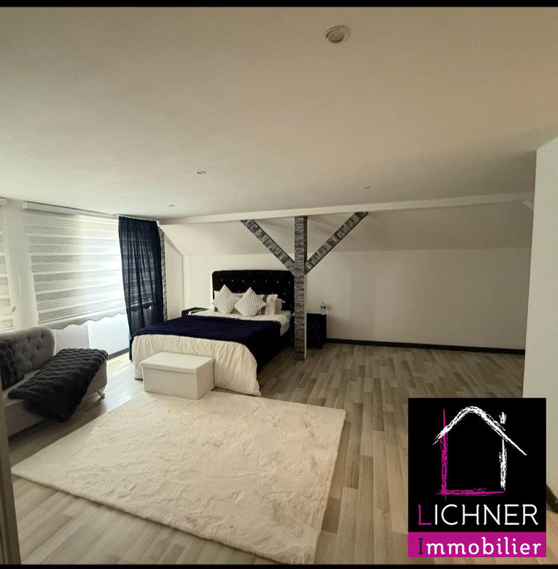 Maison - 280 m² - 10 pièces