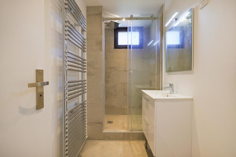 Pavillon - 180 m² - 10 pièces