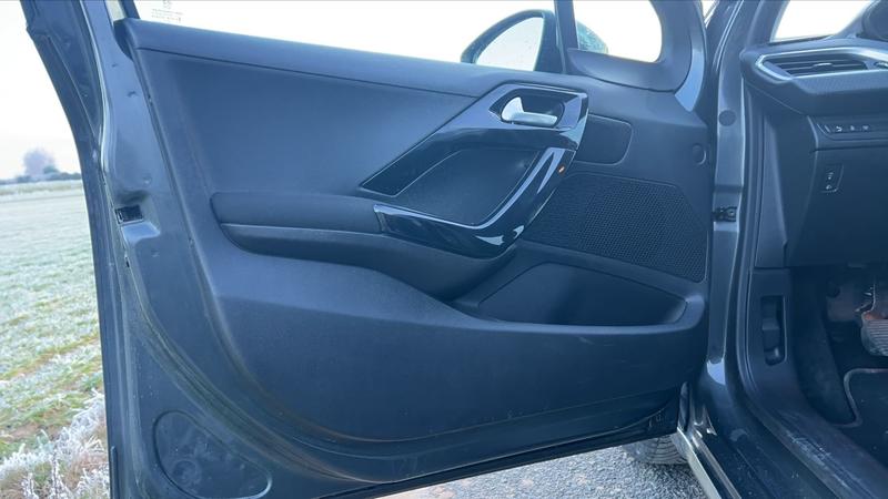 Peugeot 208 1.2 PureTech 110 Allure