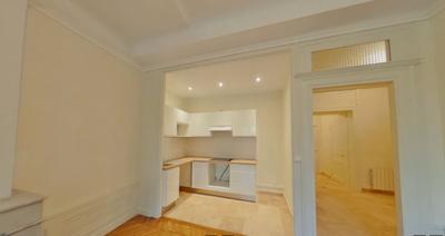 Appartement - 94 m² - 4 pièces