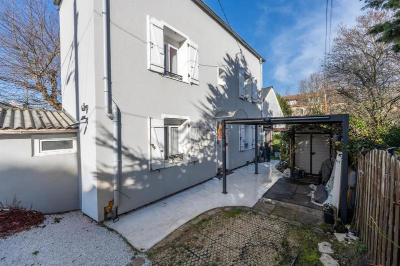 Maison - 85 m² - 5 pièces