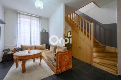 Maison - 95 m² - 5 pièces