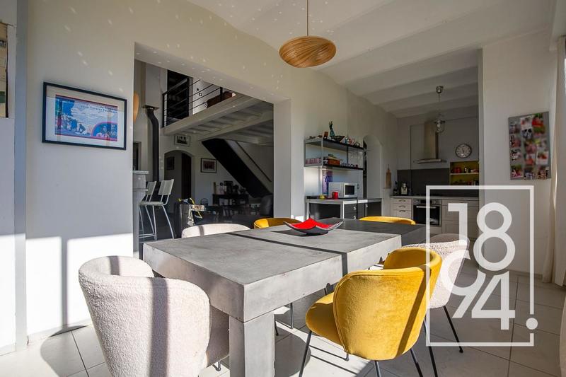 Moulin - 190 m² - 5 pièces