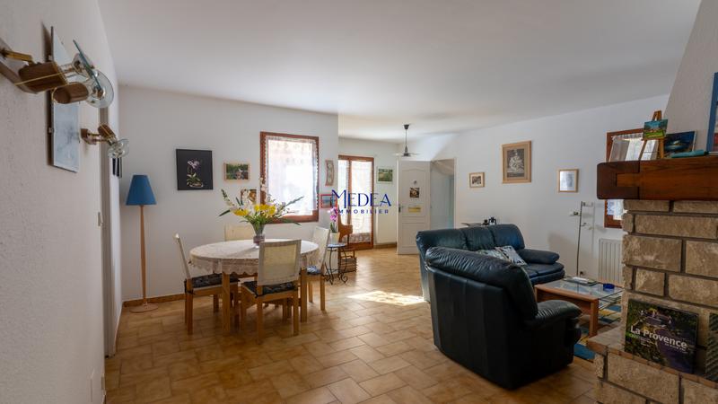 Villa - 128 m² - 8 pièces