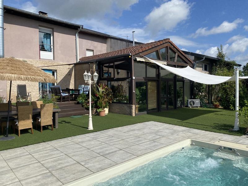 Bastide - 1 000 m² - 17 pièces