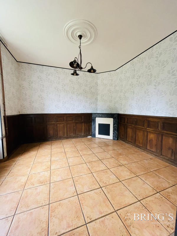 Maison - 95 m² - 5 pièces