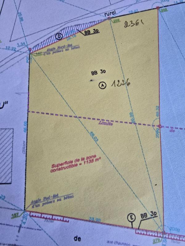Terrain constructible - 2 361 m²