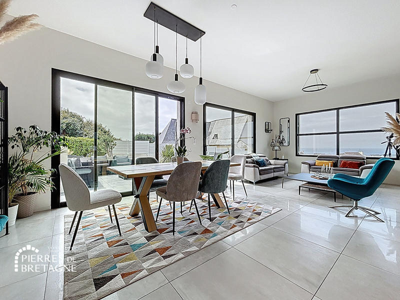 Maison - 128 m² - 6 pièces