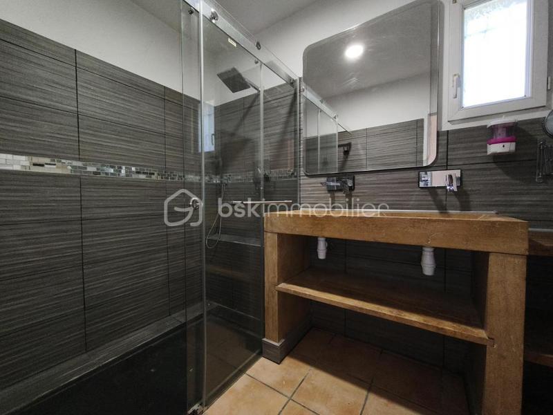 Villa - 97 m² - 5 pièces