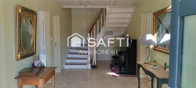 Villa - 229 m² - 7 pièces