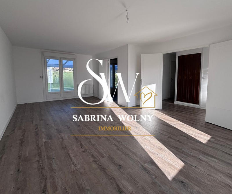 Maison - 90 m² - 5 pièces