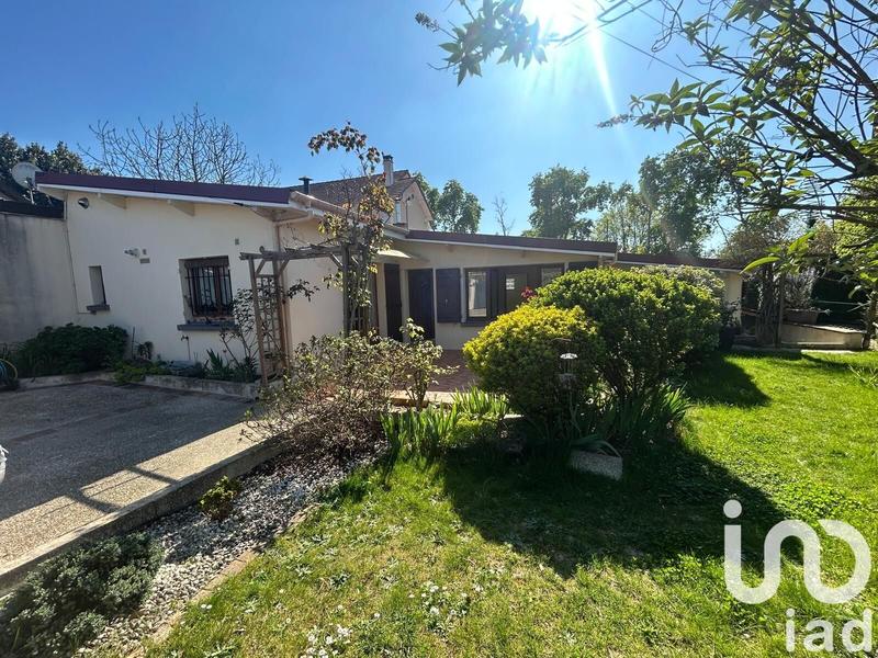 Maison - 96 m² - 4 pièces