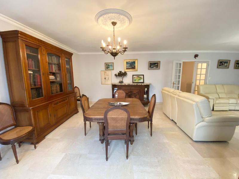 Maison - 143 m² - 5 pièces