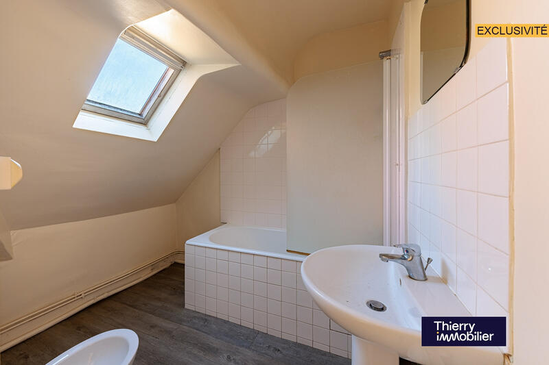 Appartement - 121 m² - 5 pièces