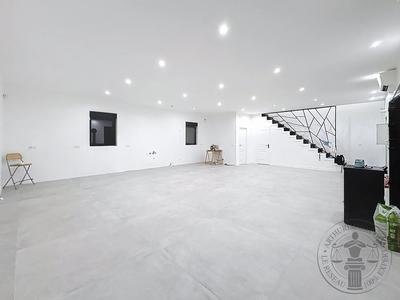 Maison - 194 m² - 7 pièces