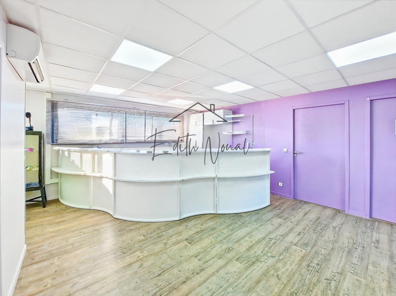 Appartement - 206 m² - 8 pièces