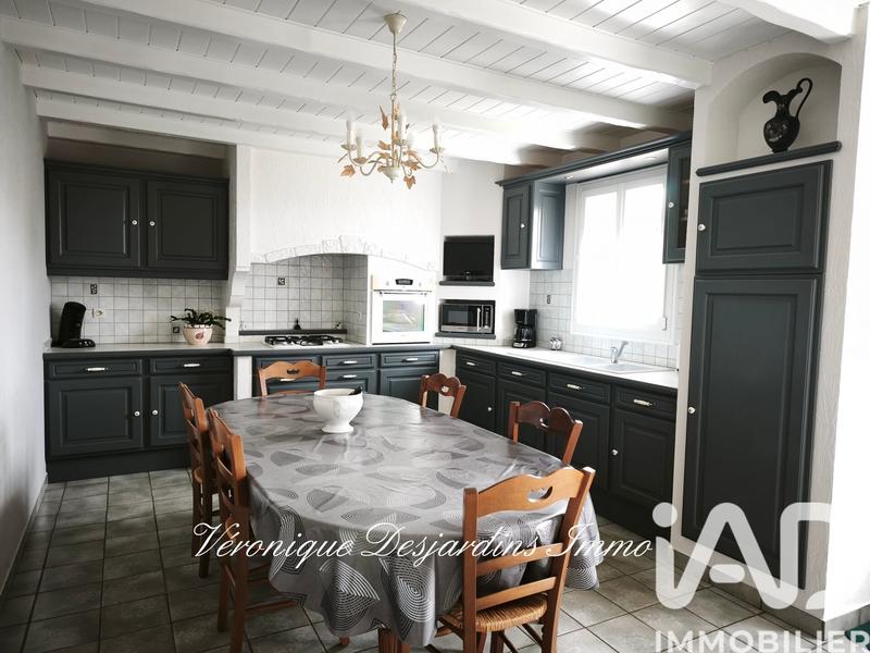 Maison - 161 m² - 6 pièces