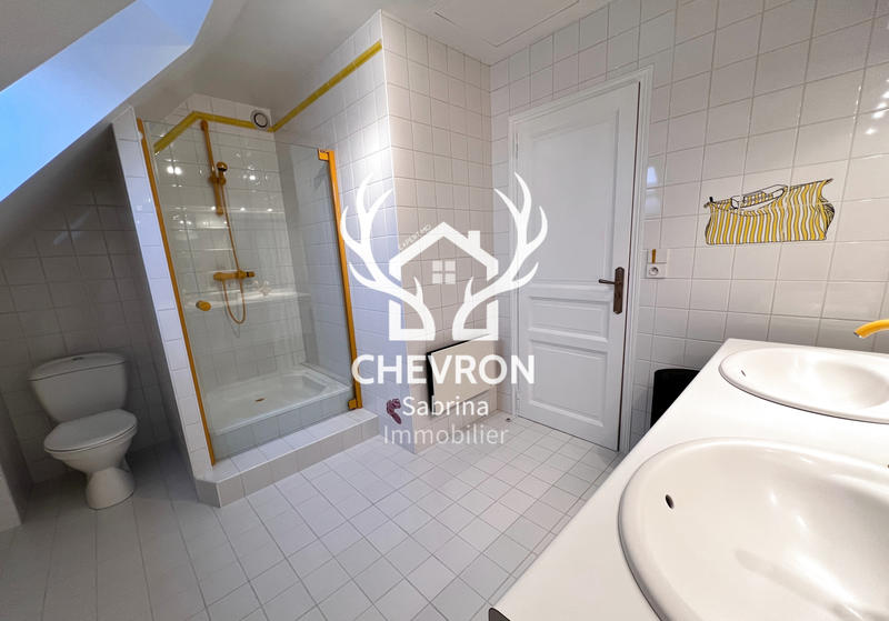 Maison - 142 m² - 6 pièces