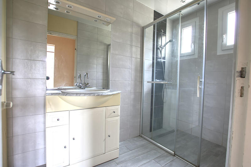 Maison - 93 m² - 5 pièces