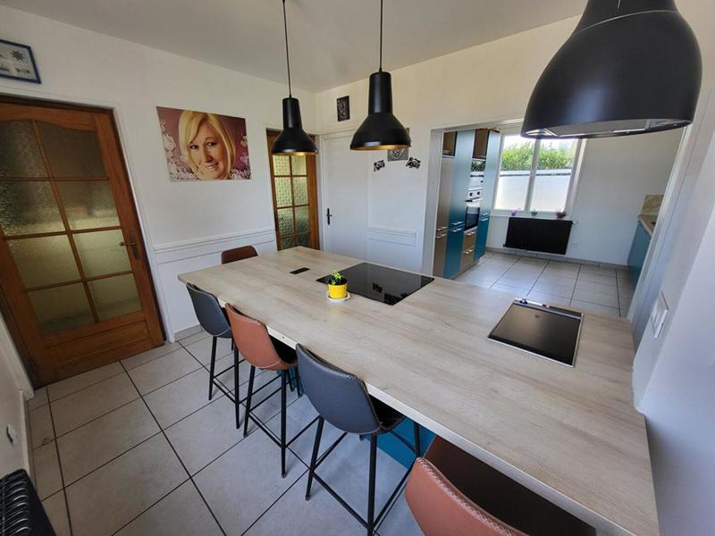 Maison - 166 m² - 7 pièces