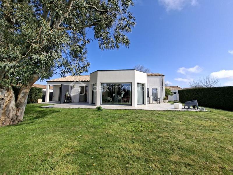 Maison - 153 m² - 5 pièces