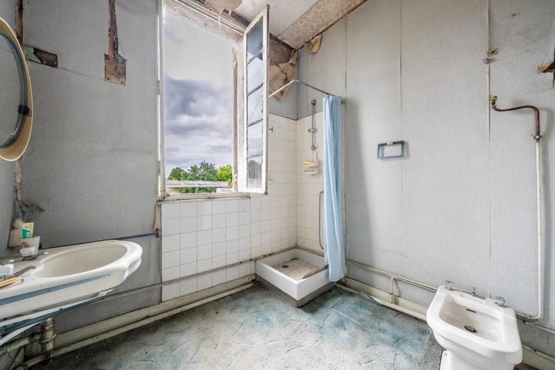 Maison en pierre - 200 m² - 8 pièces