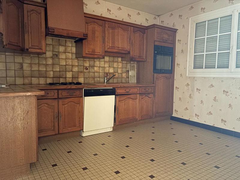 Maison - 142 m² - 7 pièces