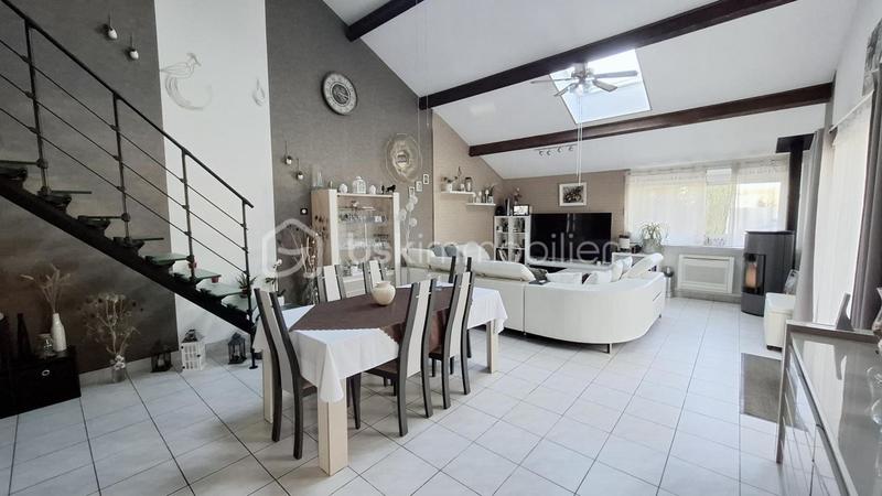 Maison - 136 m² - 5 pièces