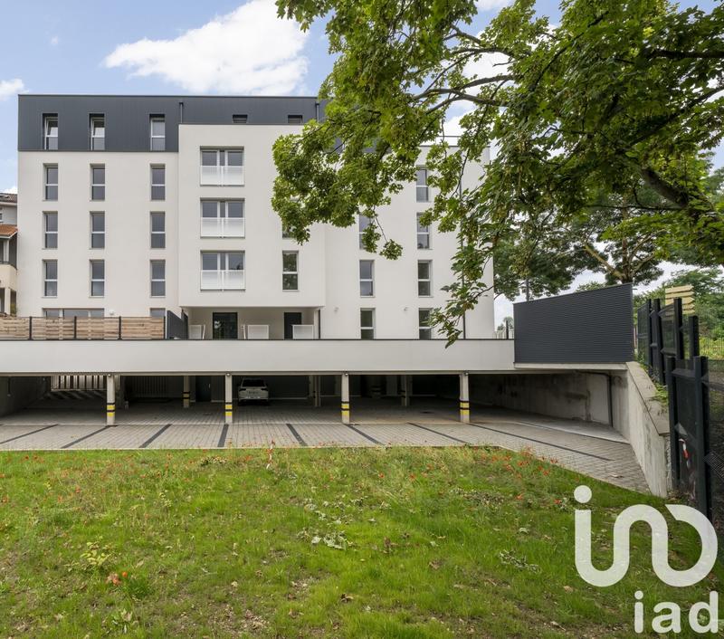 Appartement - 102 m² - 5 pièces