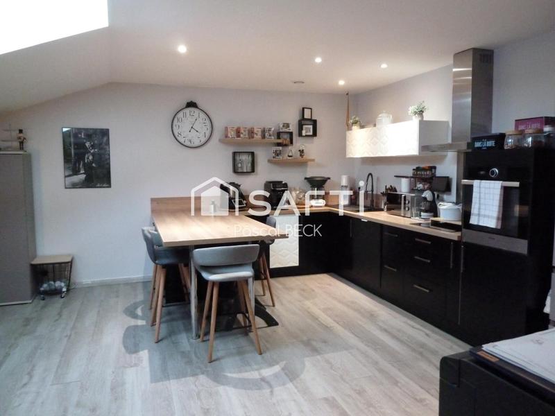 Appartement - 80 m² - 4 pièces