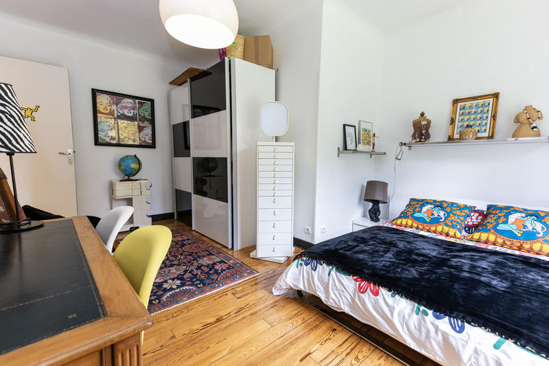 Maison - 350 m² - 9 pièces