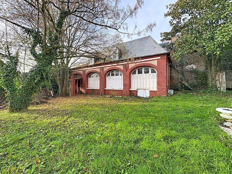 Maison - 352 m² - 15 pièces