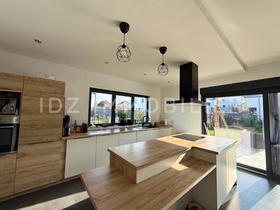 Maison - 128 m² - 6 pièces