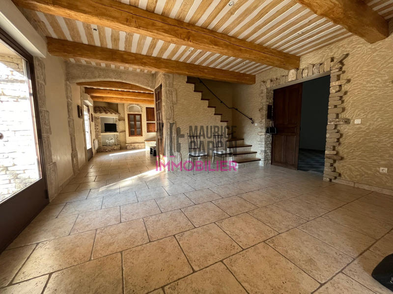 Maison - 296 m² - 8 pièces