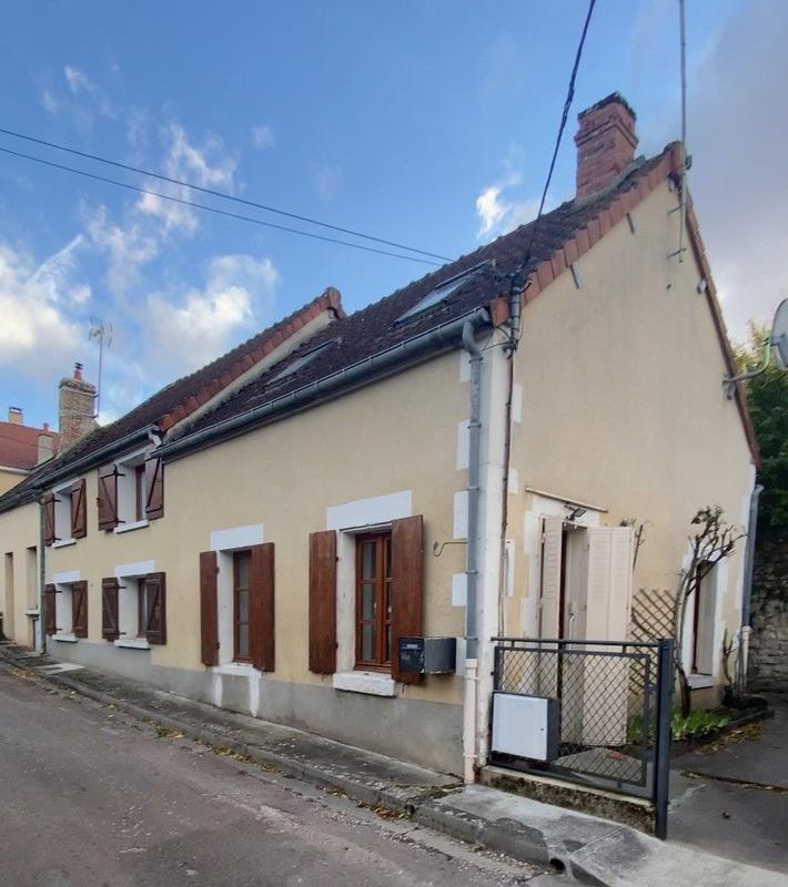 Maison - 80 m² - 5 pièces