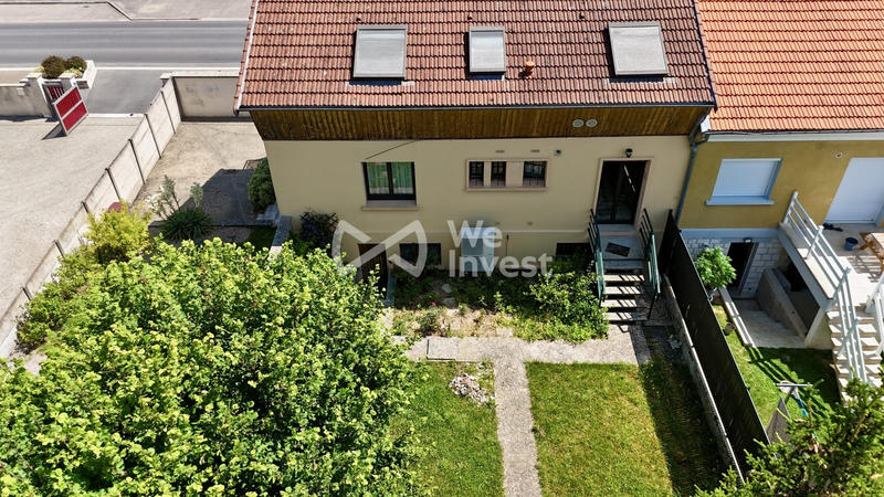 Maison - 121 m² - 8 pièces