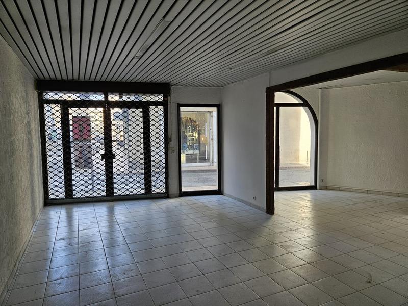 Local commercial - 110 m²