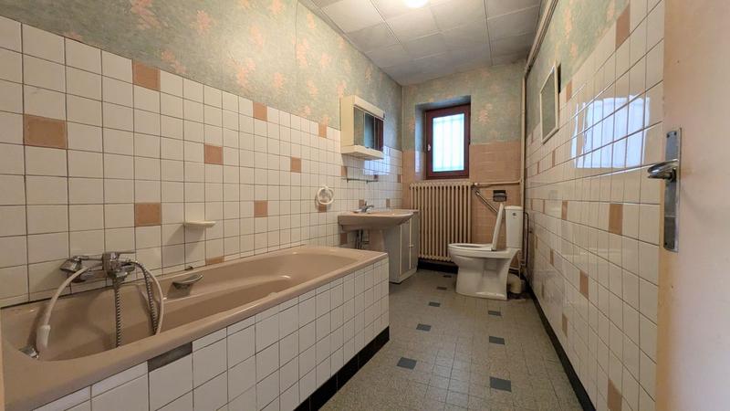 Maison en pierre - 170 m² - 6 pièces